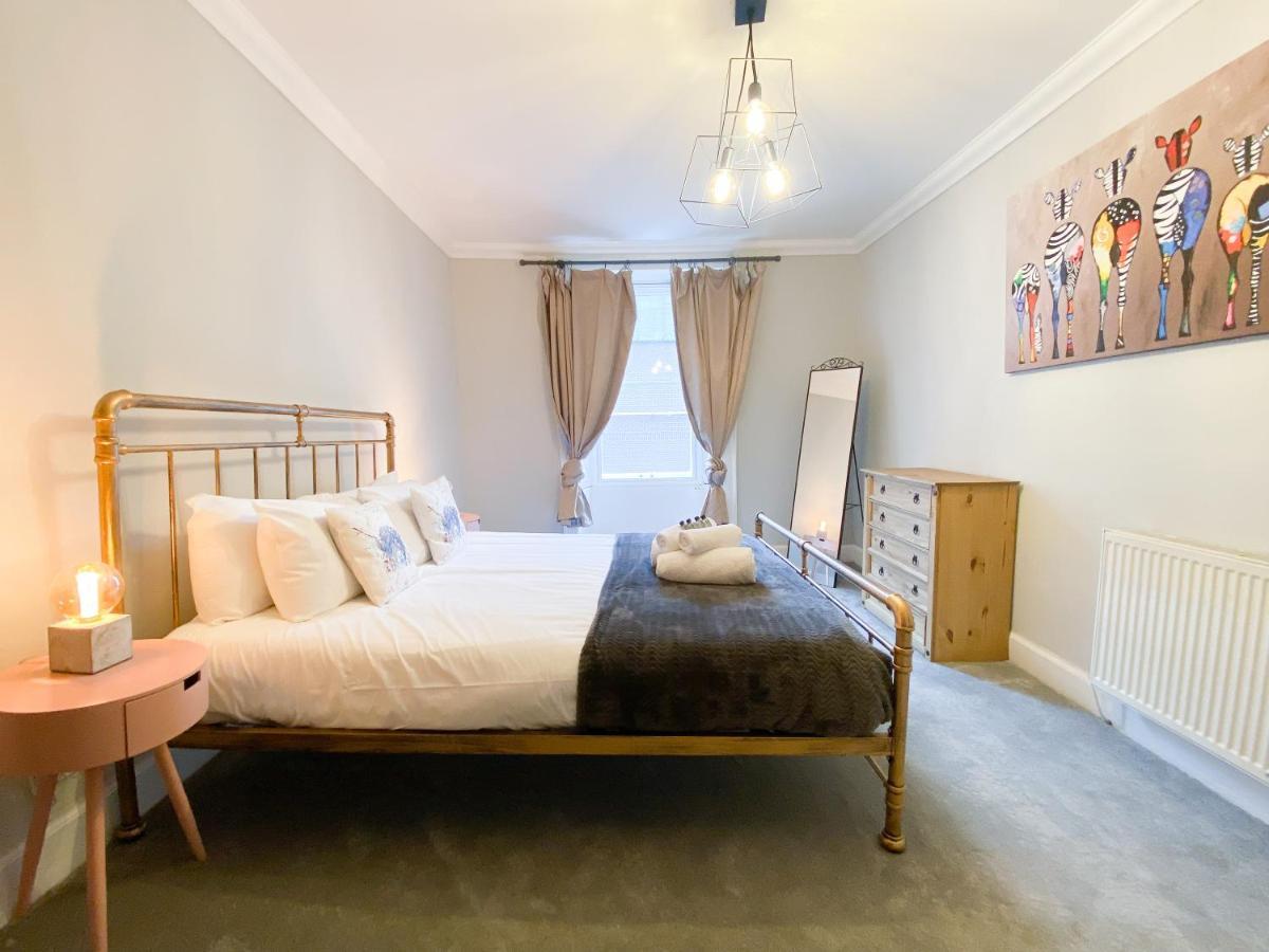 Rose Street'S Hidden Treasure- 2Bed Newly Refurbished Apt Edinburgh Bagian luar foto
